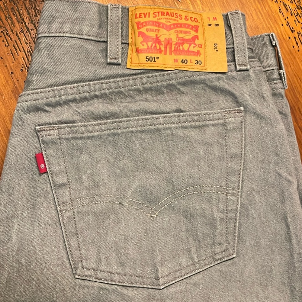 Levi 501 w Only R on the tag ….. more rare